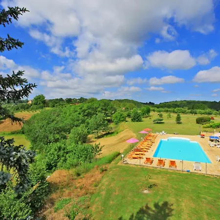 La Brousse Pour 5 Personne Avec Piscine Chalet