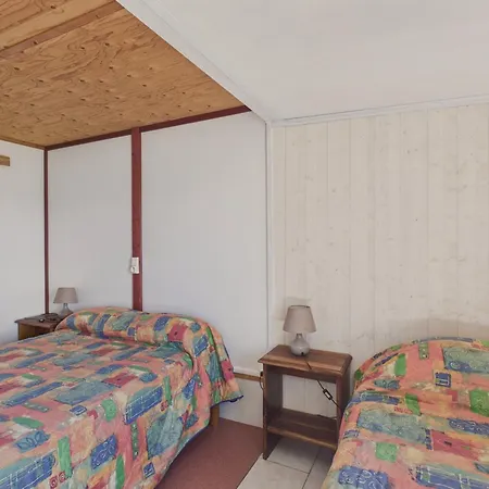 シャレー La Brousse Pour 5 Personne Avec Piscine