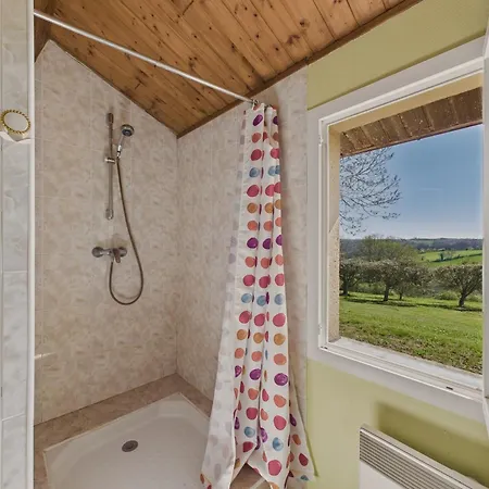 Chalet La Brousse Pour 5 Personne Avec Piscine *