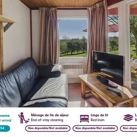 La Brousse Pour 5 Personne Avec Piscine シャレー