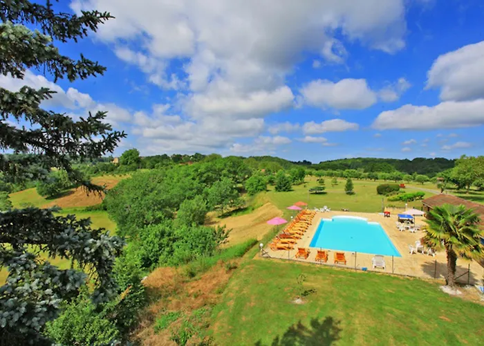 La Brousse Pour 5 Personne Avec Piscine Alpstuga