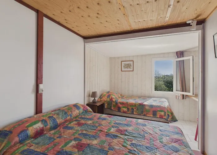 La Brousse Pour 5 Personne Avec Piscine * Salignac Eyvigues